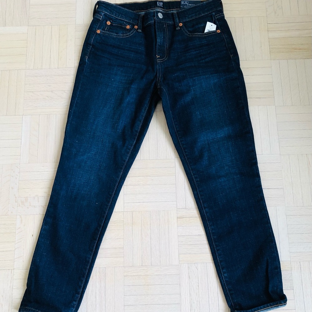 NWT GAP Best Girlfriend Mid Rise Stretch jeans 27
